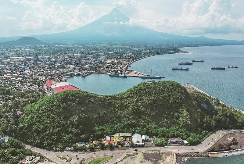 Kapuntukan Hill (Sleeping Lion)